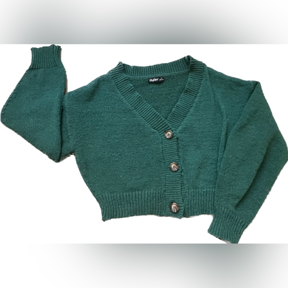 S Green Crop Button Up Sweater